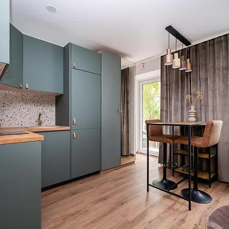 Sweet Close To The Center