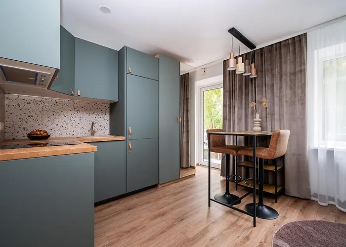 Sweet Close To The Center